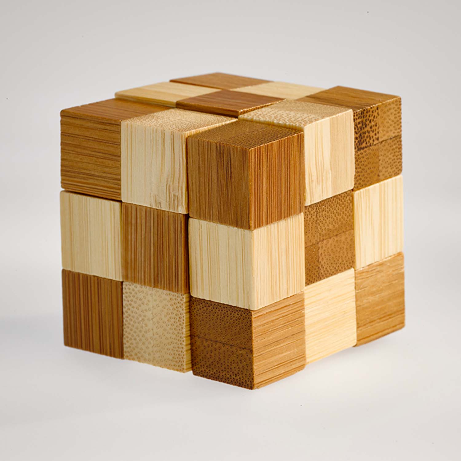Kleines Bambus Puzzle "Snake Cubes" 
