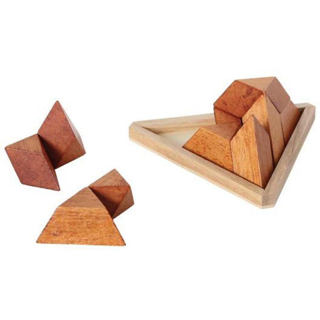 Puzzleportal Pyramide im Holzrahmen 03